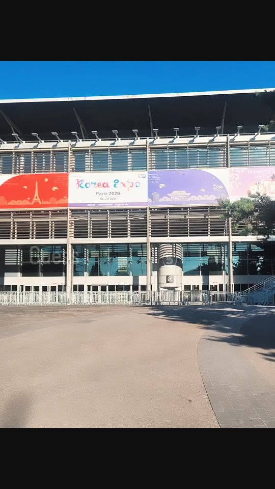 [KR] 에코브릭 파리 부스 빌드업 비하인드 ⚡ 지금 프랑스 파리는 '2026 파리 코리아 엑스포'의 뜨거운 열기로 가득합니다! 7시간의 시차를 넘어, 현지에서 갓 도착한 따끈따끈한 부스 준비 현장을 타임랩스로 공개합니다. 🛠️📦 아무것도 없던 베르사유 전시장 바닥에서 전 세계 바이어들을 맞이할 완벽한 K-뷰티 공간이 되기까지, 많은 준비를 했어요-!
